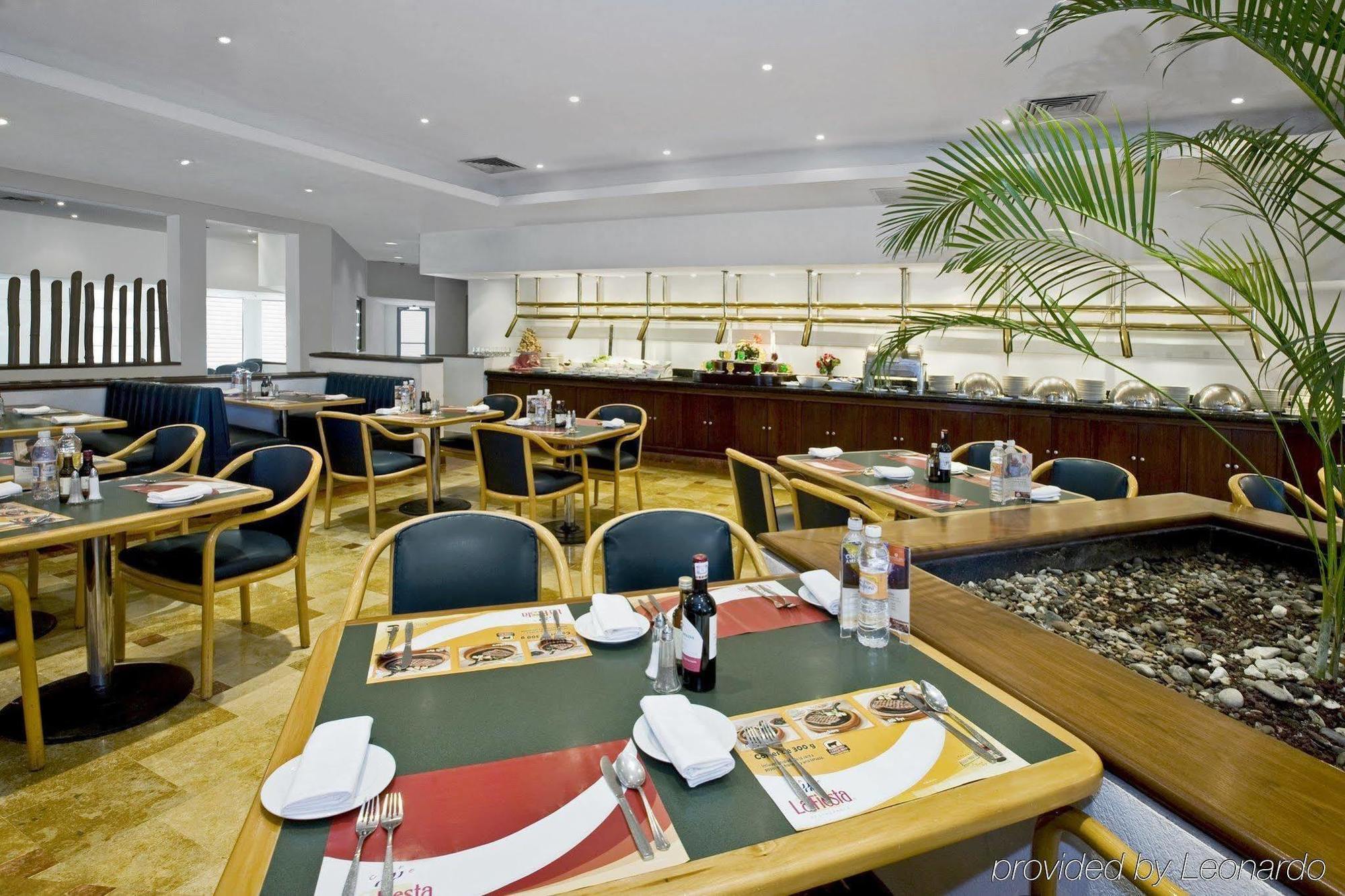 Fiesta Inn Monterrey La Fe San Nicolás de los Garzas Restaurant billede
